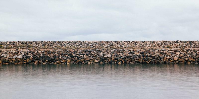 MYLZH14：当赛博朋克社区遇见人工智能，数字乌托邦的构建与反思