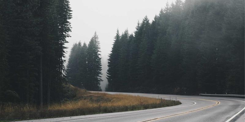 赛博朋克时代的桌面应用抉择：MYLZH社区后端视角下的Electron与Tauri实战选型